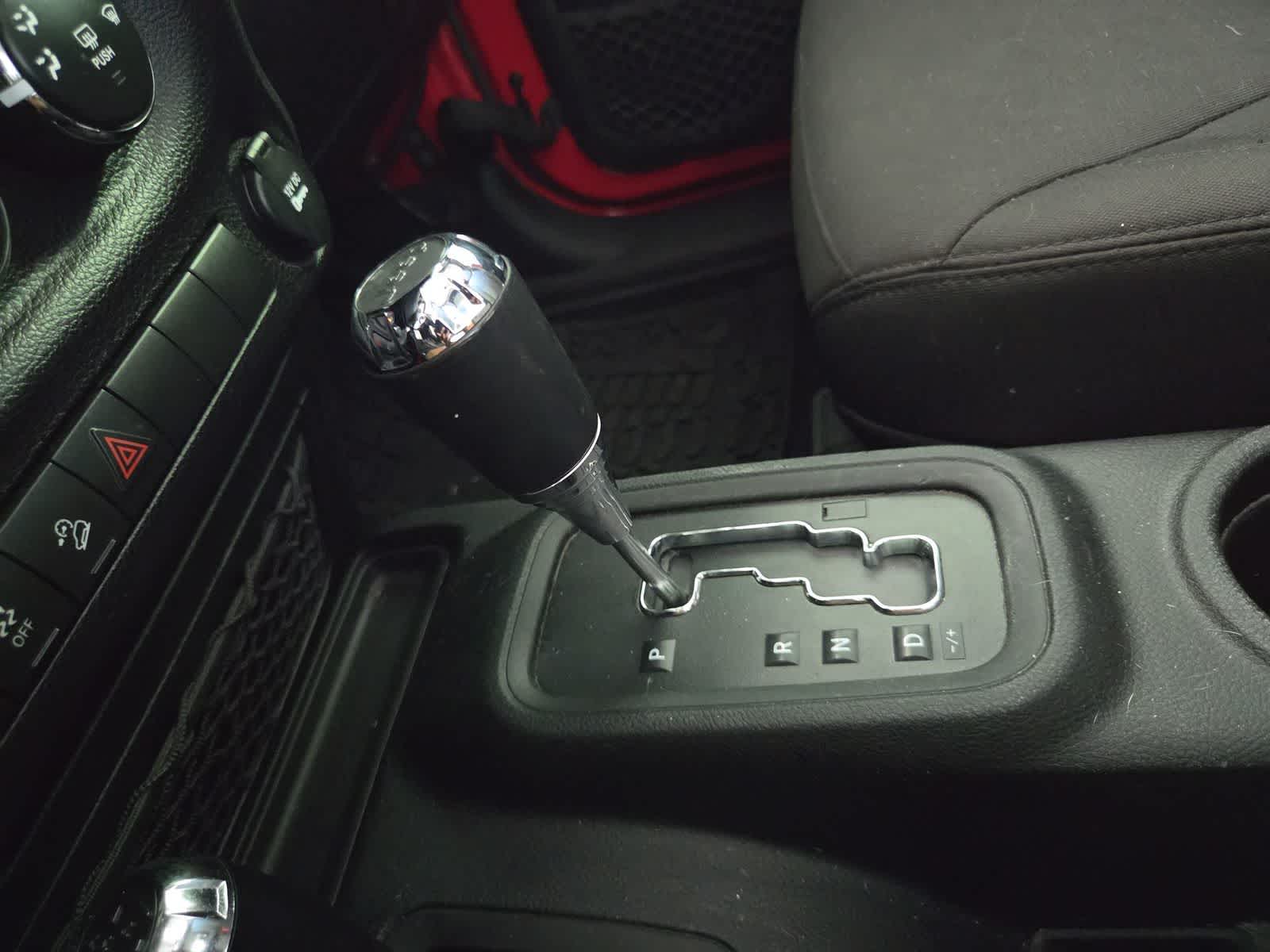 2017 Jeep Wrangler Willys Wheeler