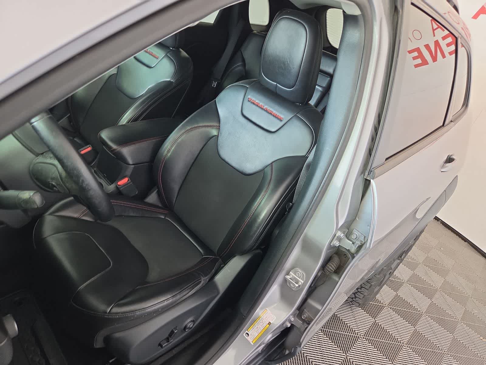 2019 Jeep Cherokee Trailhawk