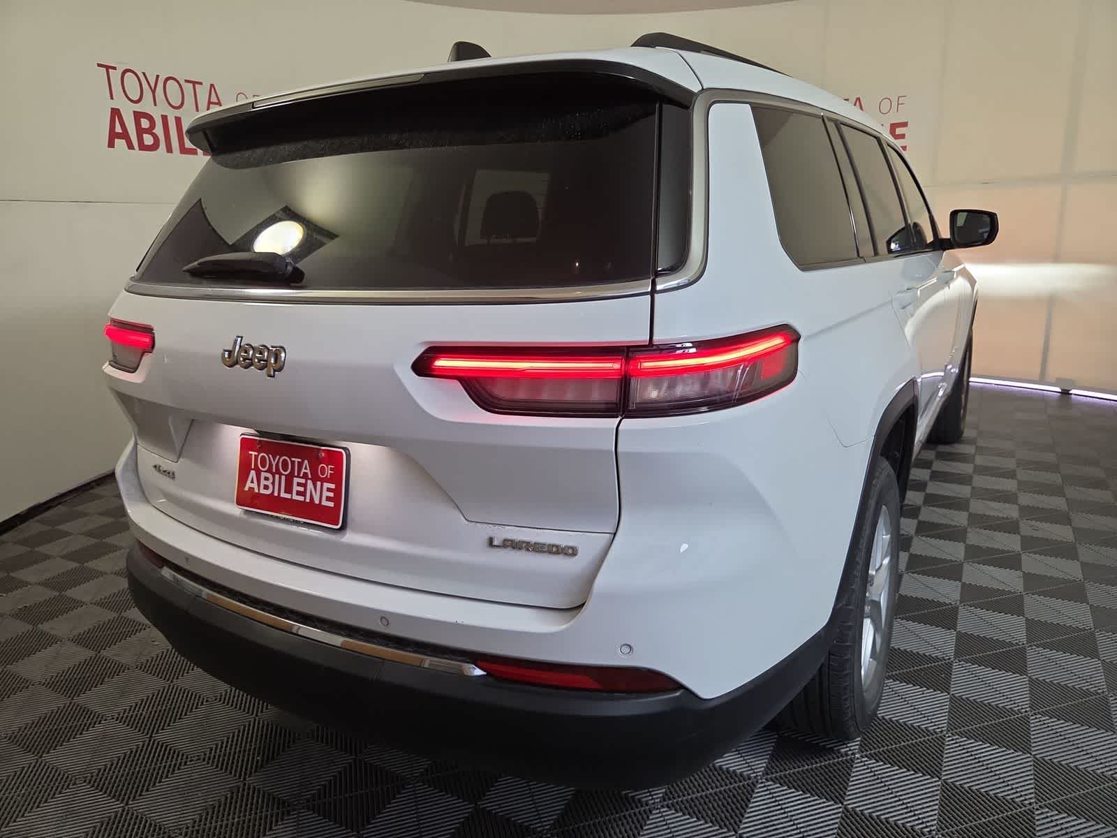 2023 Jeep Grand Cherokee L Laredo
