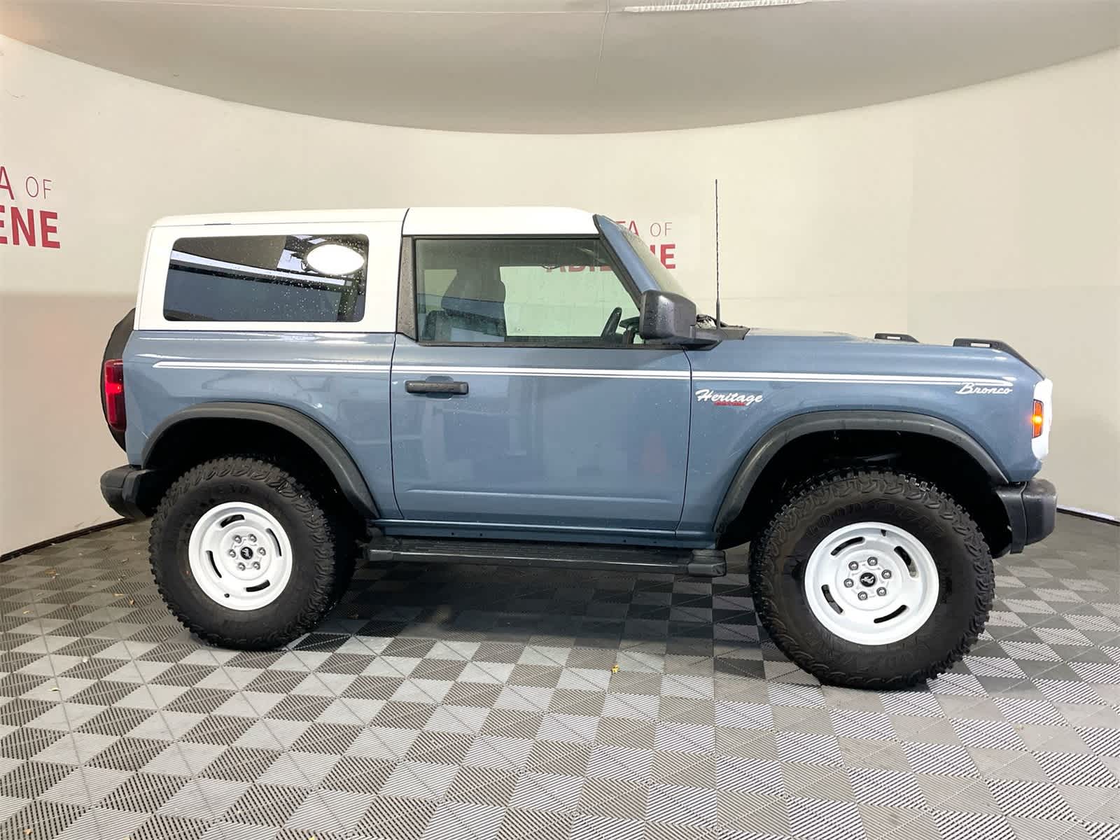 2024 Ford Bronco Heritage Edition