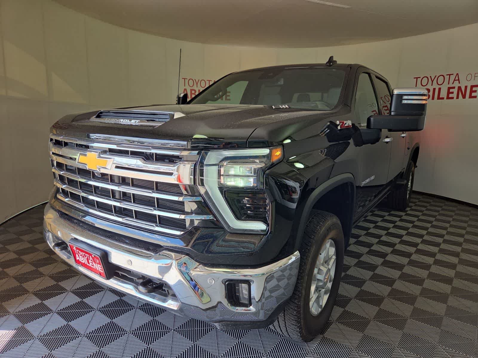 2024 Chevrolet Silverado 3500HD LTZ
