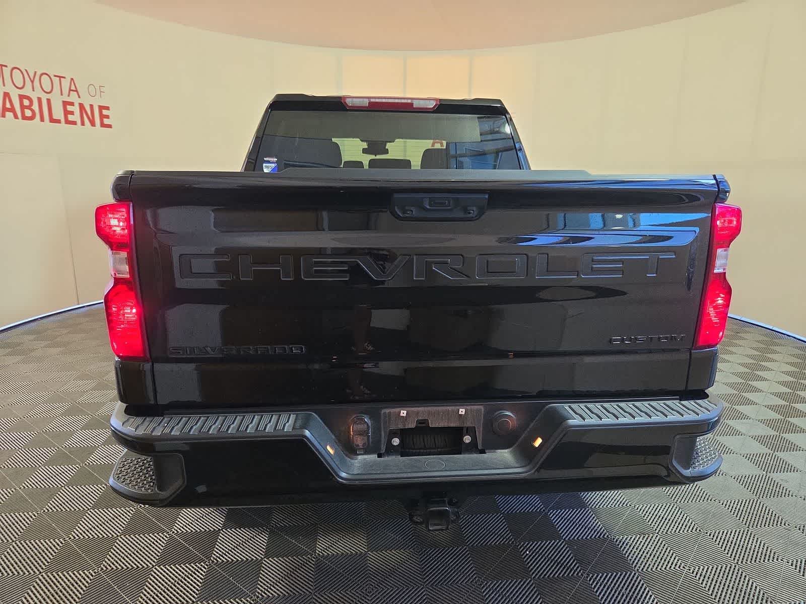 2025 Chevrolet Silverado 1500 Custom