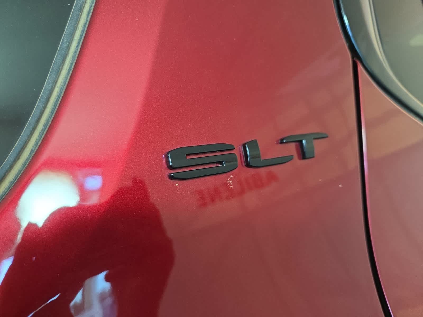 2022 GMC Acadia SLT