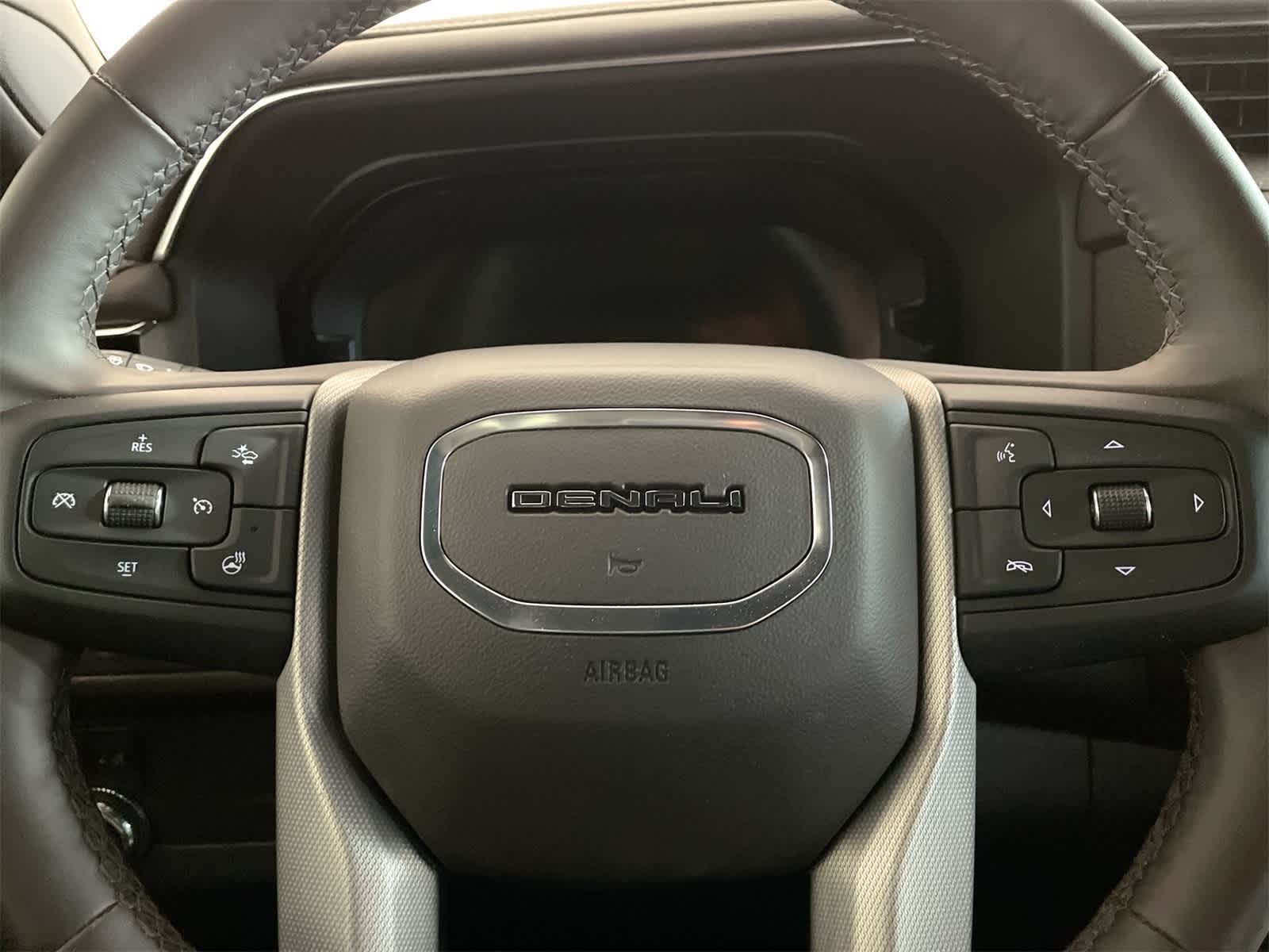 2023 GMC Yukon Denali Denali