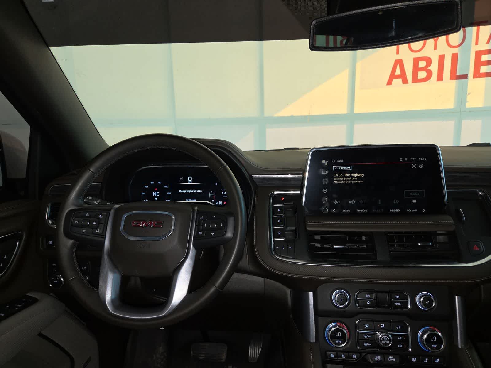 2024 GMC Yukon SLT