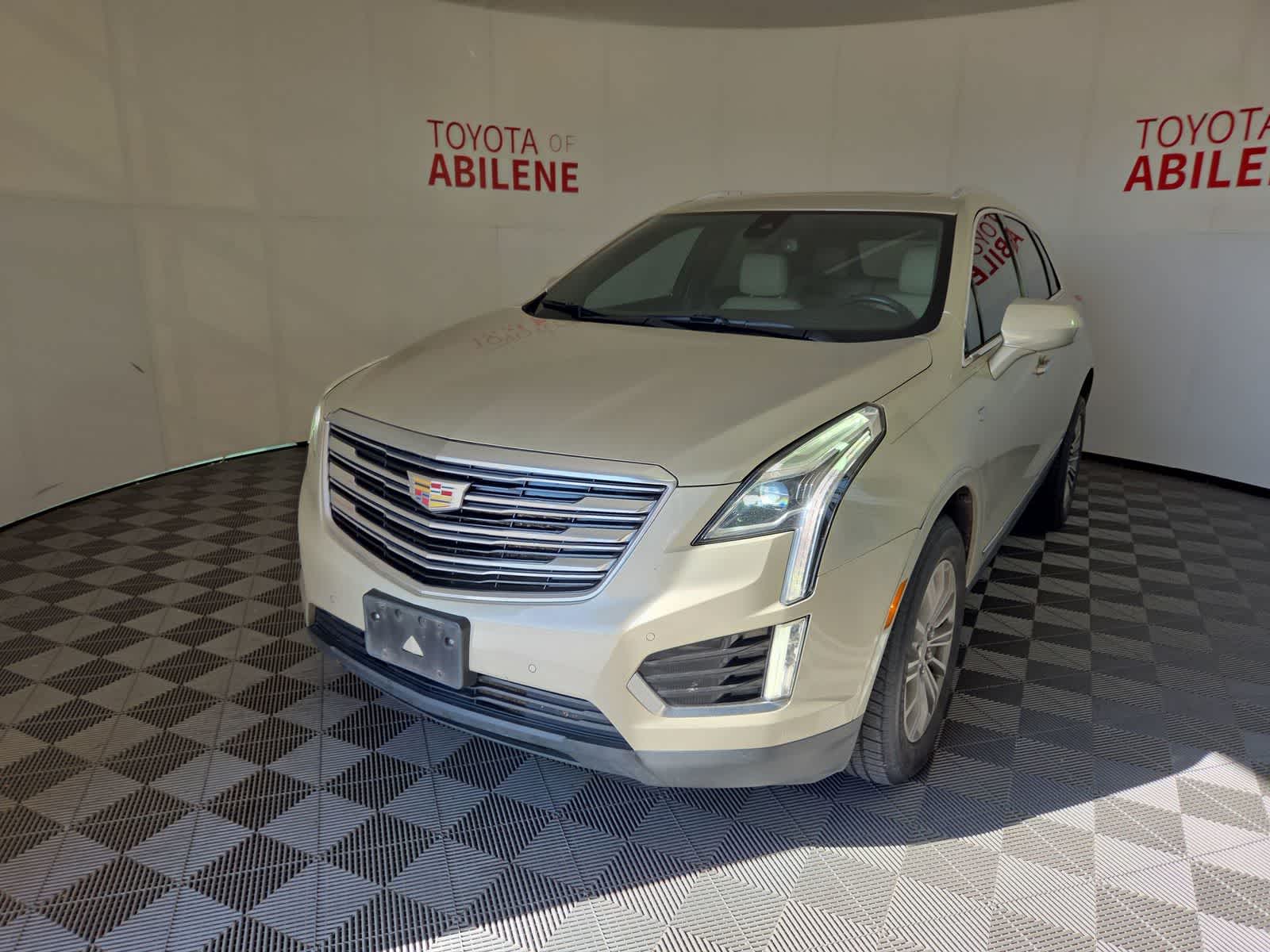 2017 Cadillac XT5 Luxury FWD