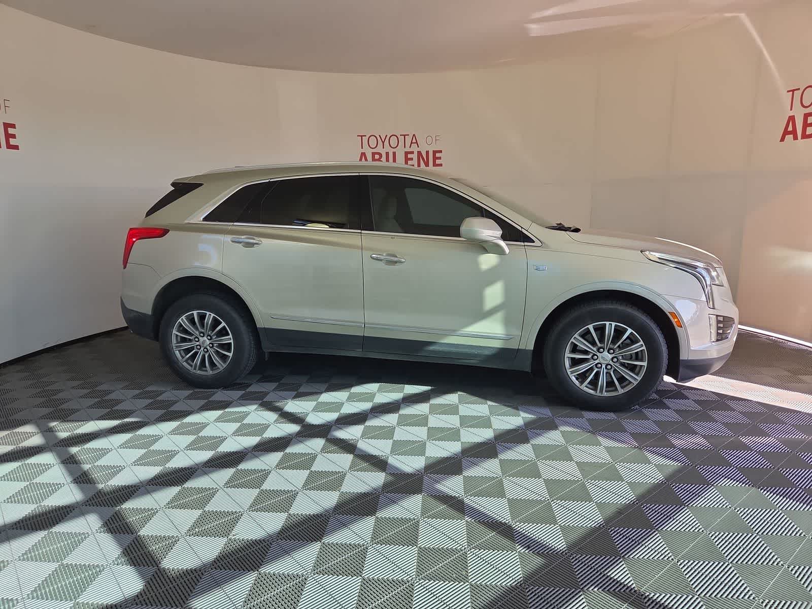 2017 Cadillac XT5 Luxury FWD