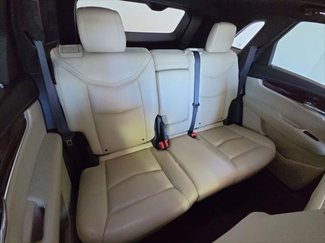 2017 Cadillac XT5 Luxury FWD