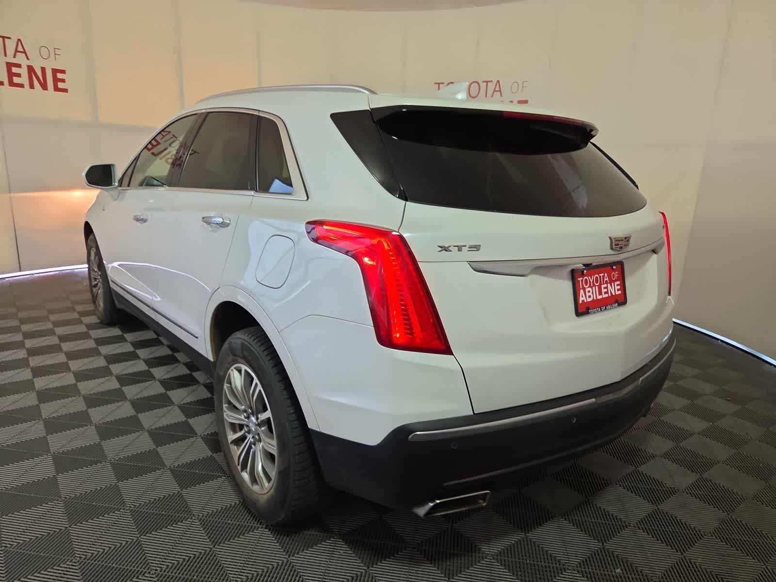 2019 Cadillac XT5 Luxury FWD