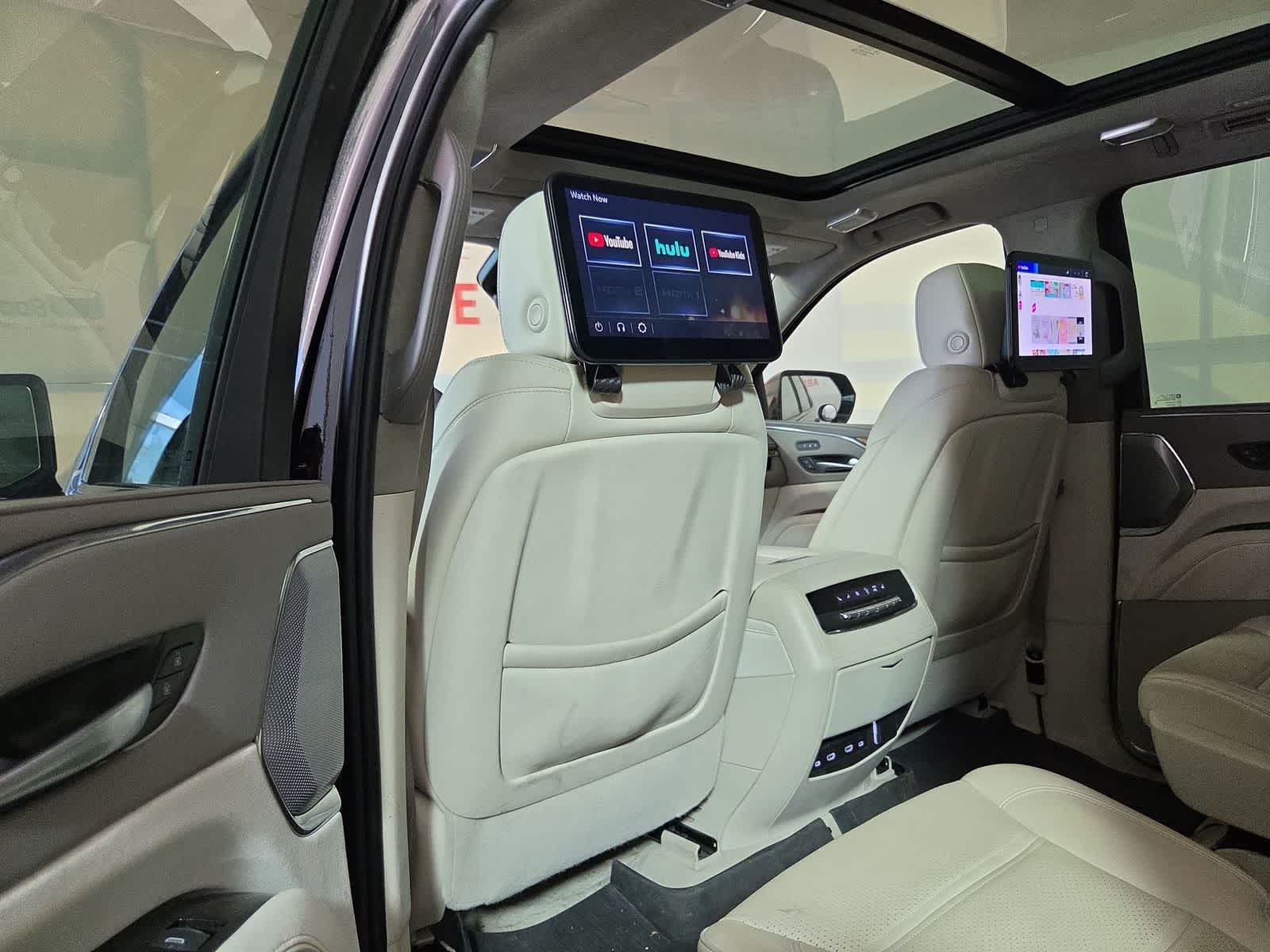 2023 Cadillac Escalade 4WD Sport Platinum