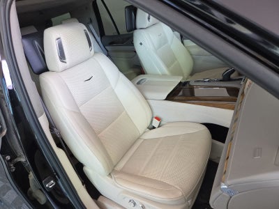2023 Cadillac Escalade 4WD Sport Platinum
