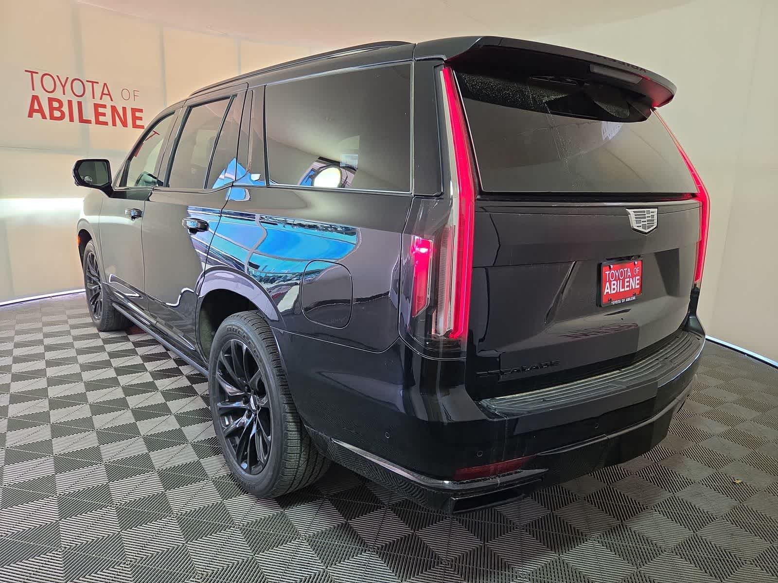2023 Cadillac Escalade 4WD Sport Platinum