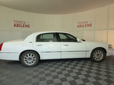 2007 Lincoln Town Car Signature Limited