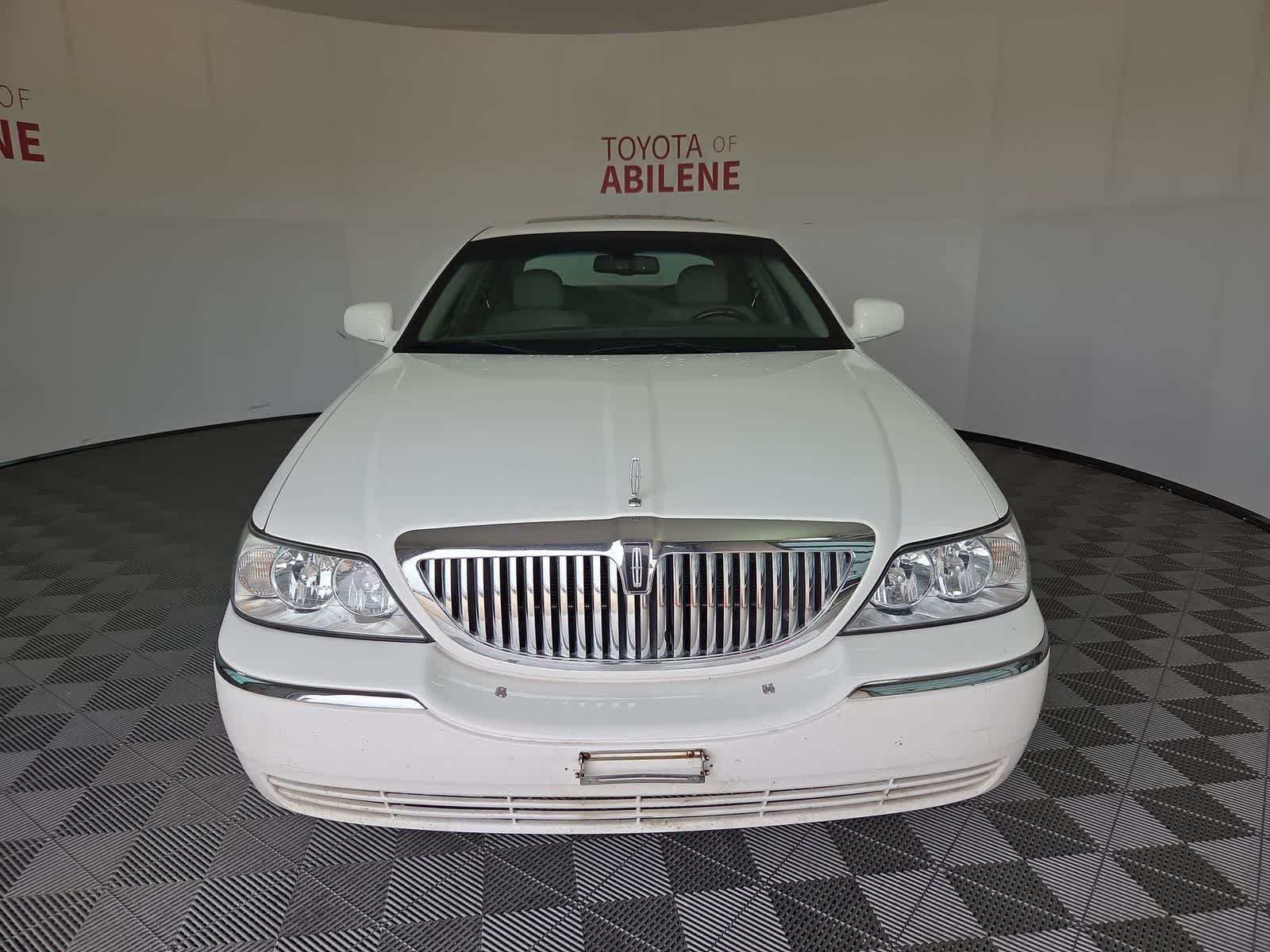 2007 Lincoln Town Car Signature Limited