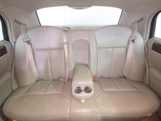 2007 Lincoln Town Car Signature Limited