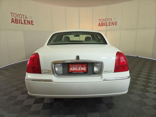 2007 Lincoln Town Car Signature Limited