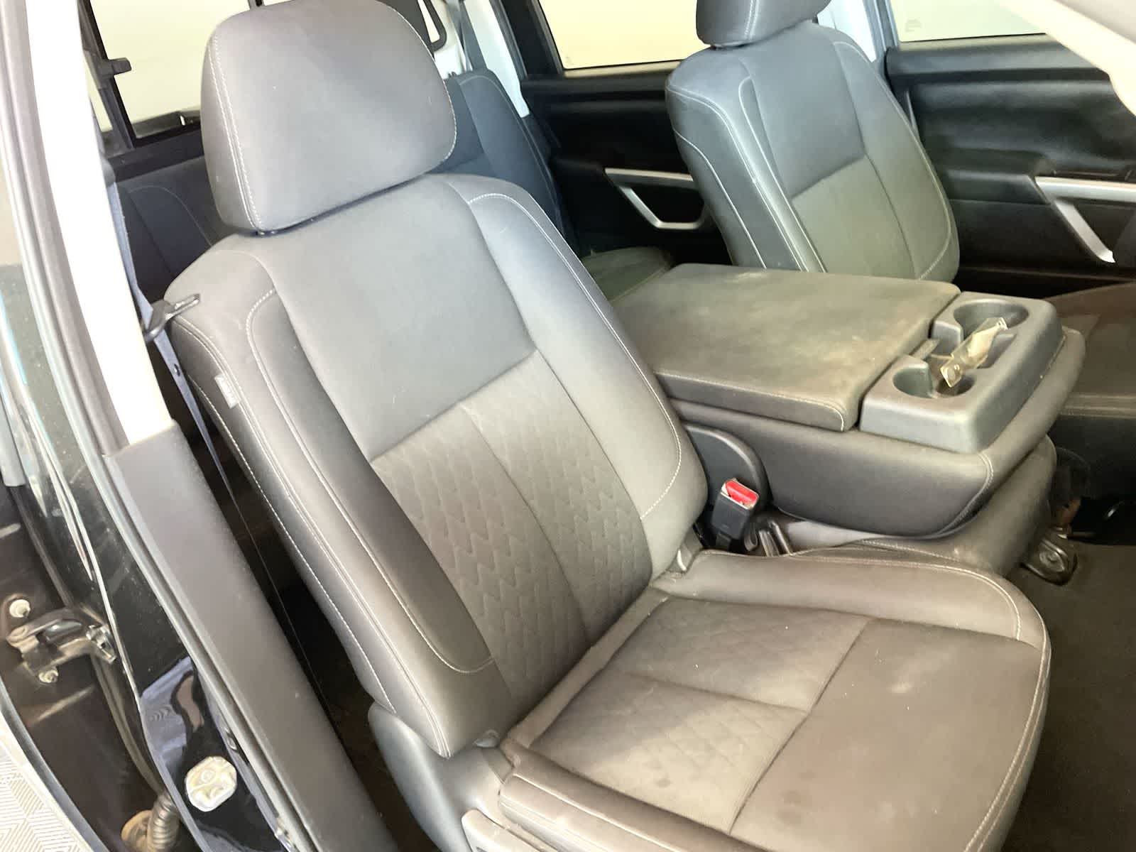 2019 Nissan Titan SV