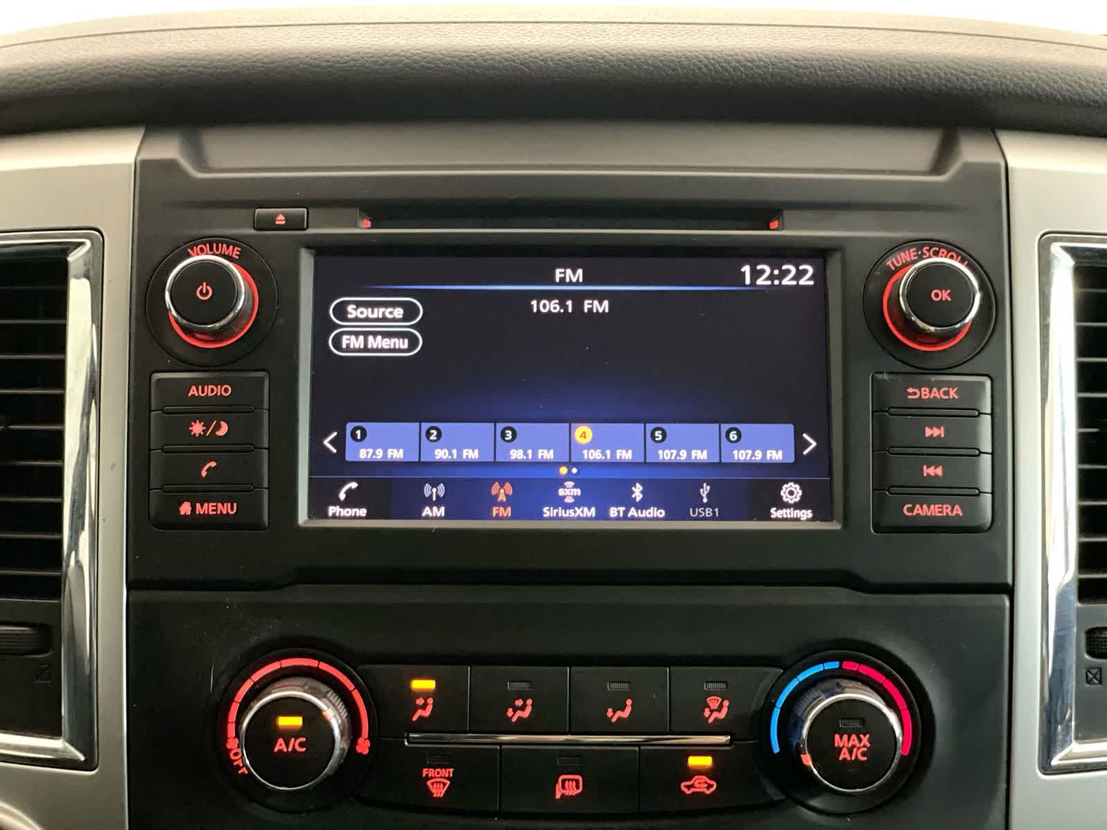 2019 Nissan Titan SV