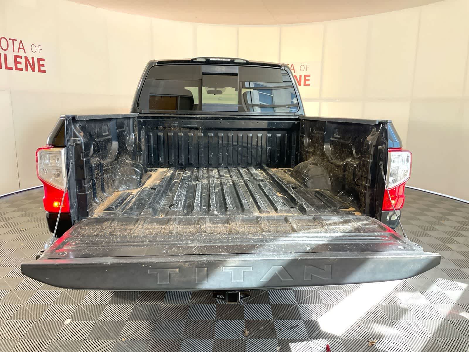 2019 Nissan Titan SV