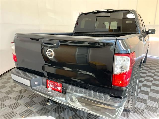 2019 Nissan Titan SV