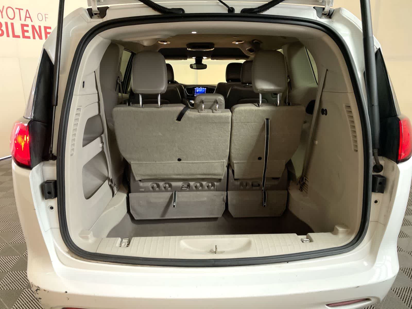 2017 Chrysler Pacifica Touring