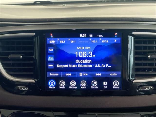 2017 Chrysler Pacifica Touring