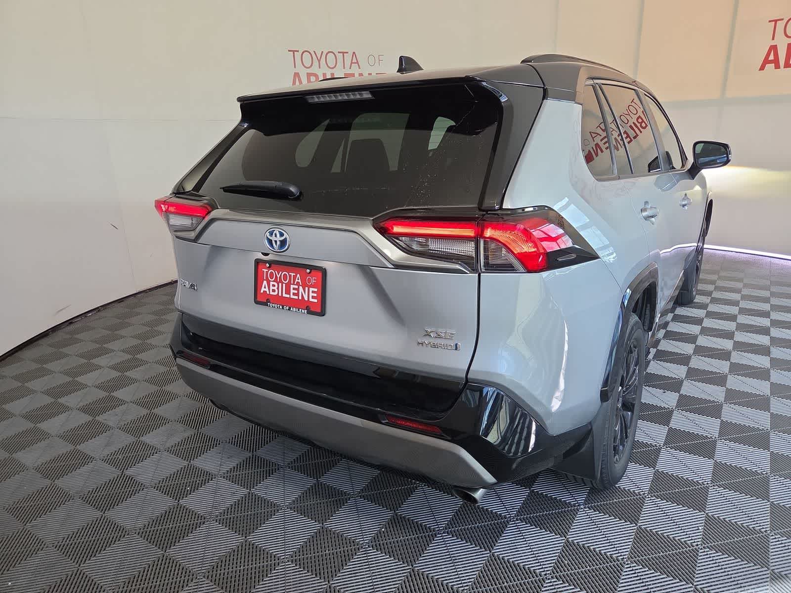 2024 Toyota RAV4 Hybrid XSE