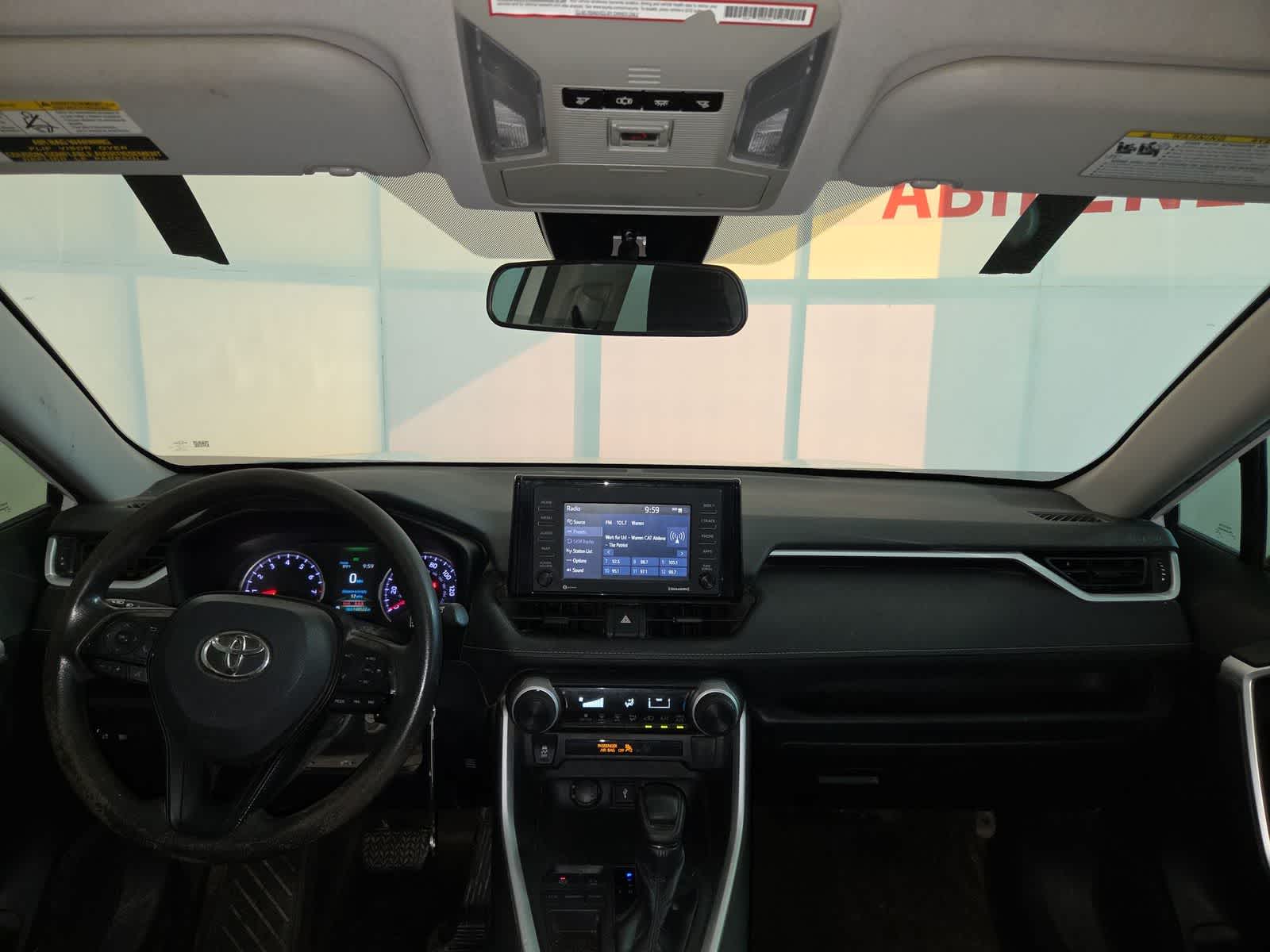 2020 Toyota RAV4 LE
