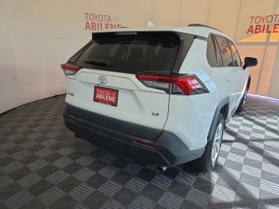 2020 Toyota RAV4 LE