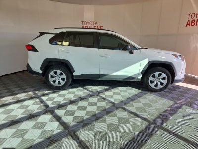 2020 Toyota RAV4 LE