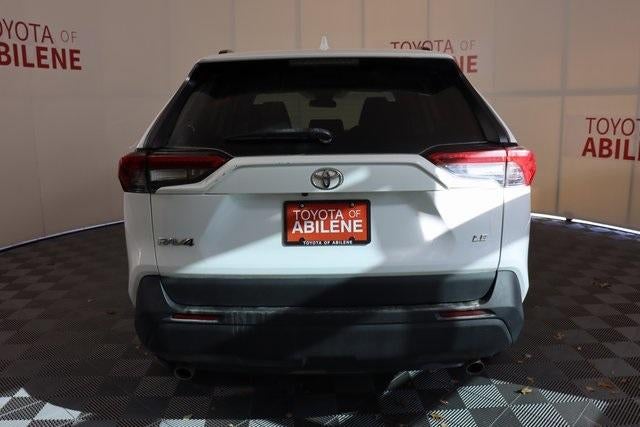 2020 Toyota RAV4 LE