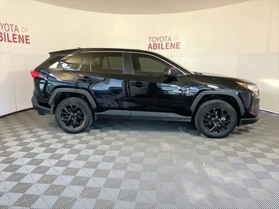 2022 Toyota RAV4 LE