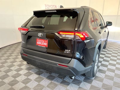 2025 Toyota RAV4 Hybrid XLE
