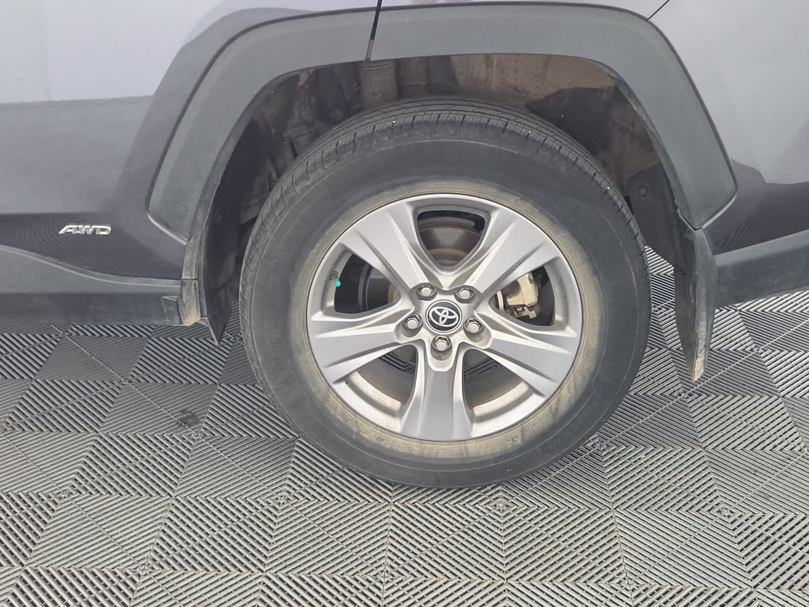 2023 Toyota RAV4 Hybrid XLE