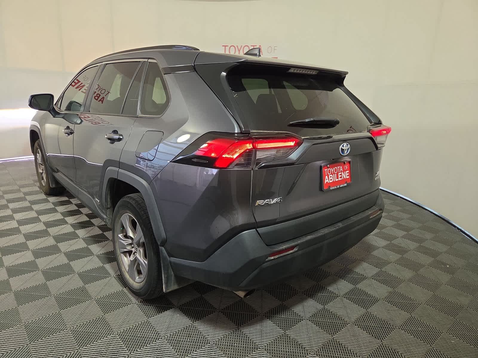 2023 Toyota RAV4 Hybrid XLE