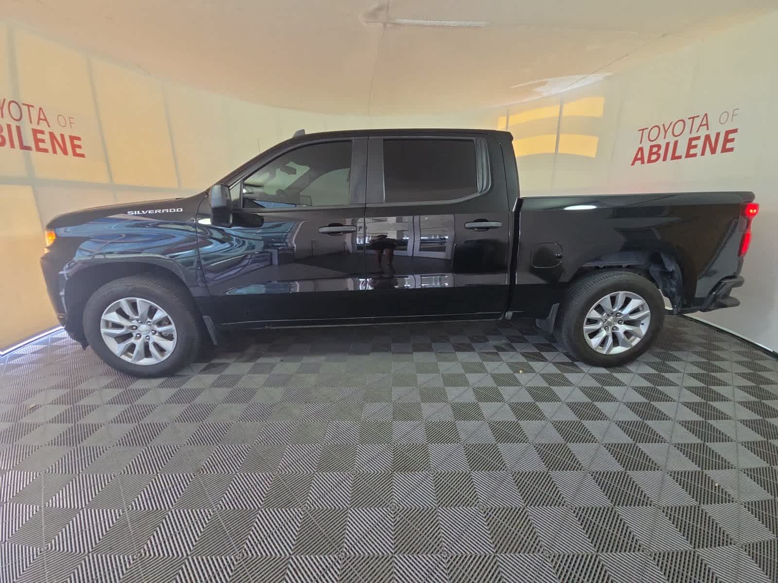 2022 Chevrolet Silverado 1500 LTD Custom