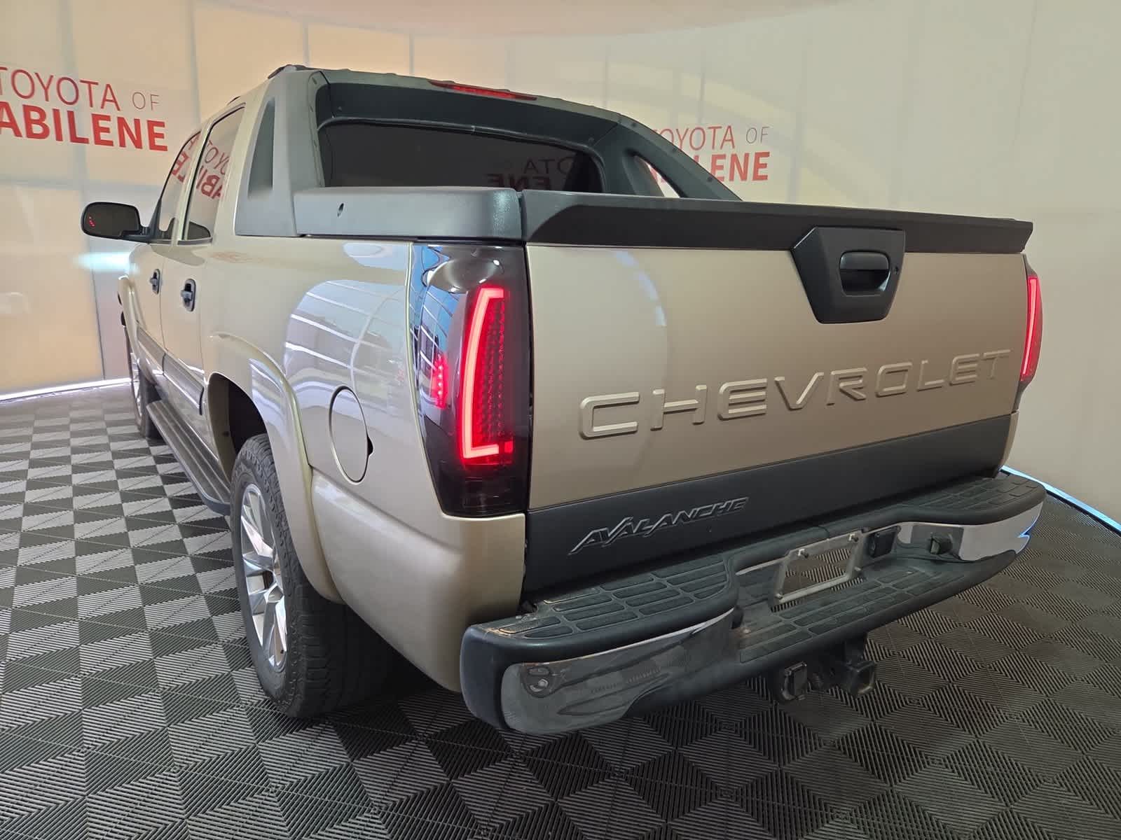 2006 Chevrolet Avalanche Z66