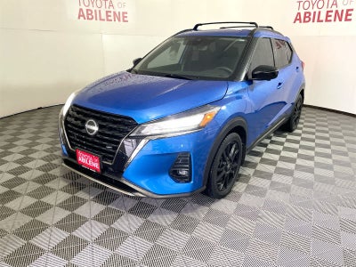 2022 Nissan Kicks SR