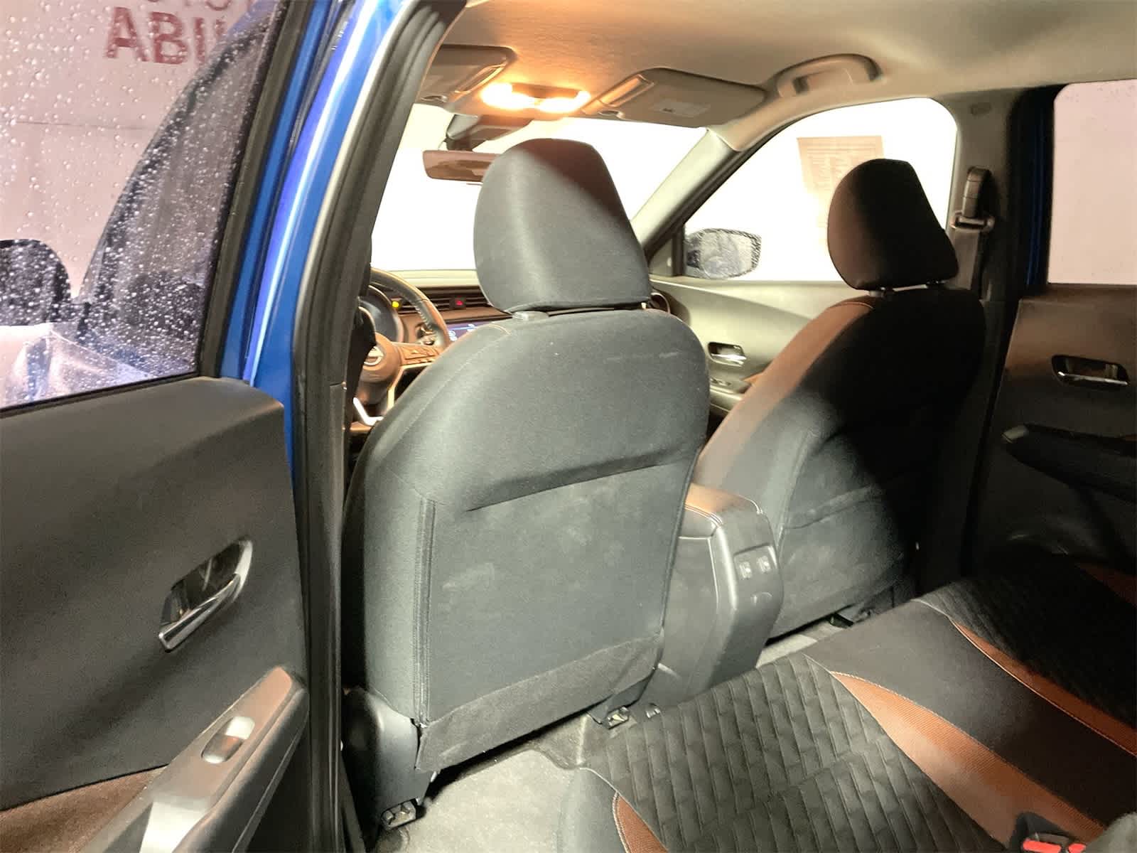 2022 Nissan Kicks SR