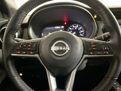 2022 Nissan Kicks SR
