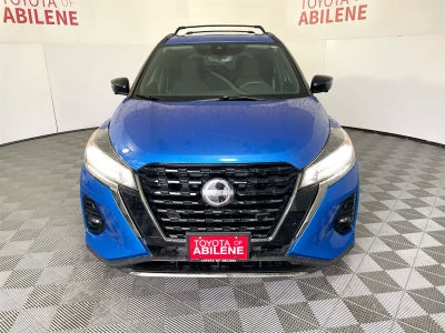 2022 Nissan Kicks SR