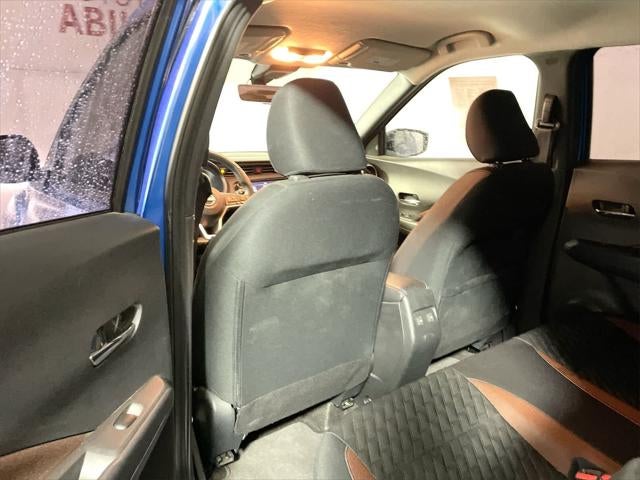 2022 Nissan Kicks SR