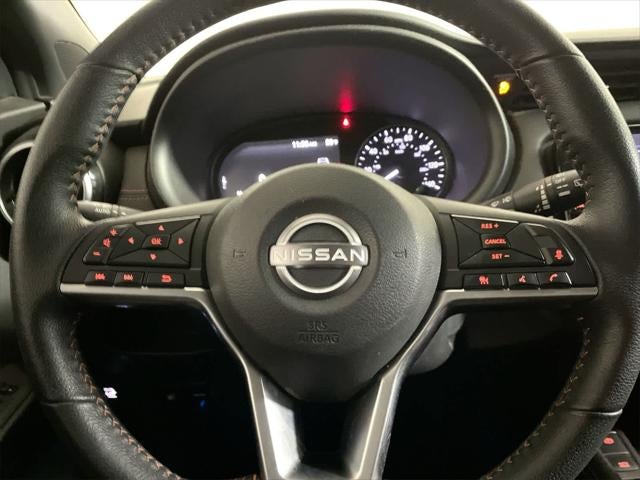 2022 Nissan Kicks SR