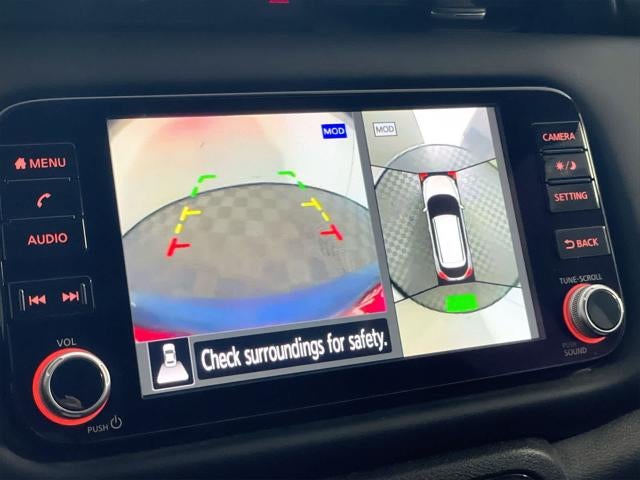 2022 Nissan Kicks SR