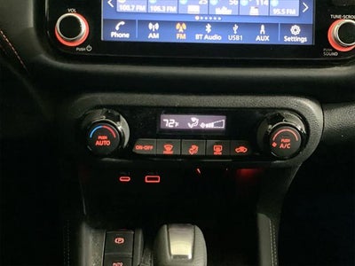 2022 Nissan Kicks SR