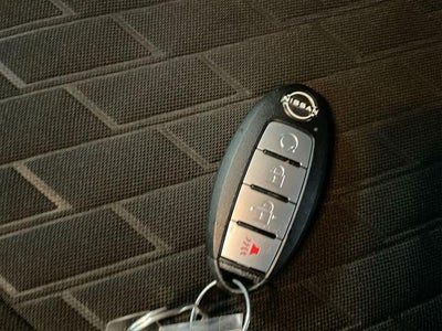 2022 Nissan Kicks SR