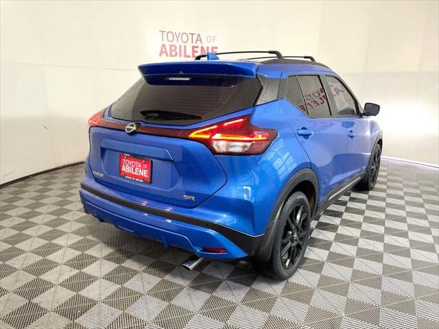 2022 Nissan Kicks SR