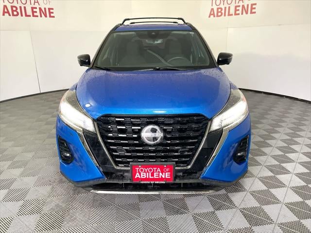 2022 Nissan Kicks SR