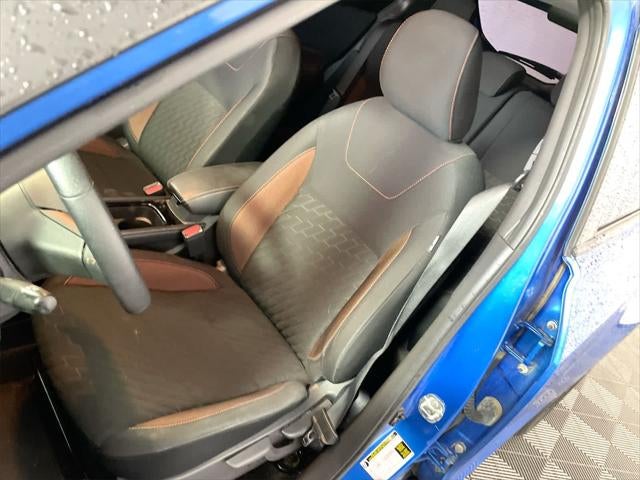 2022 Nissan Kicks SR