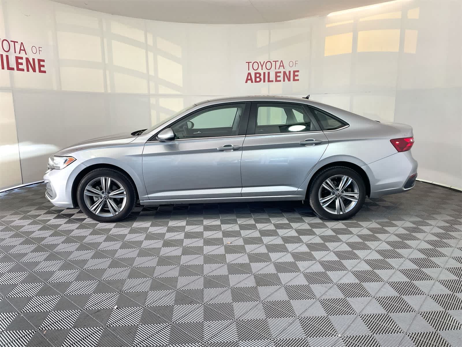 2024 Volkswagen Jetta SE